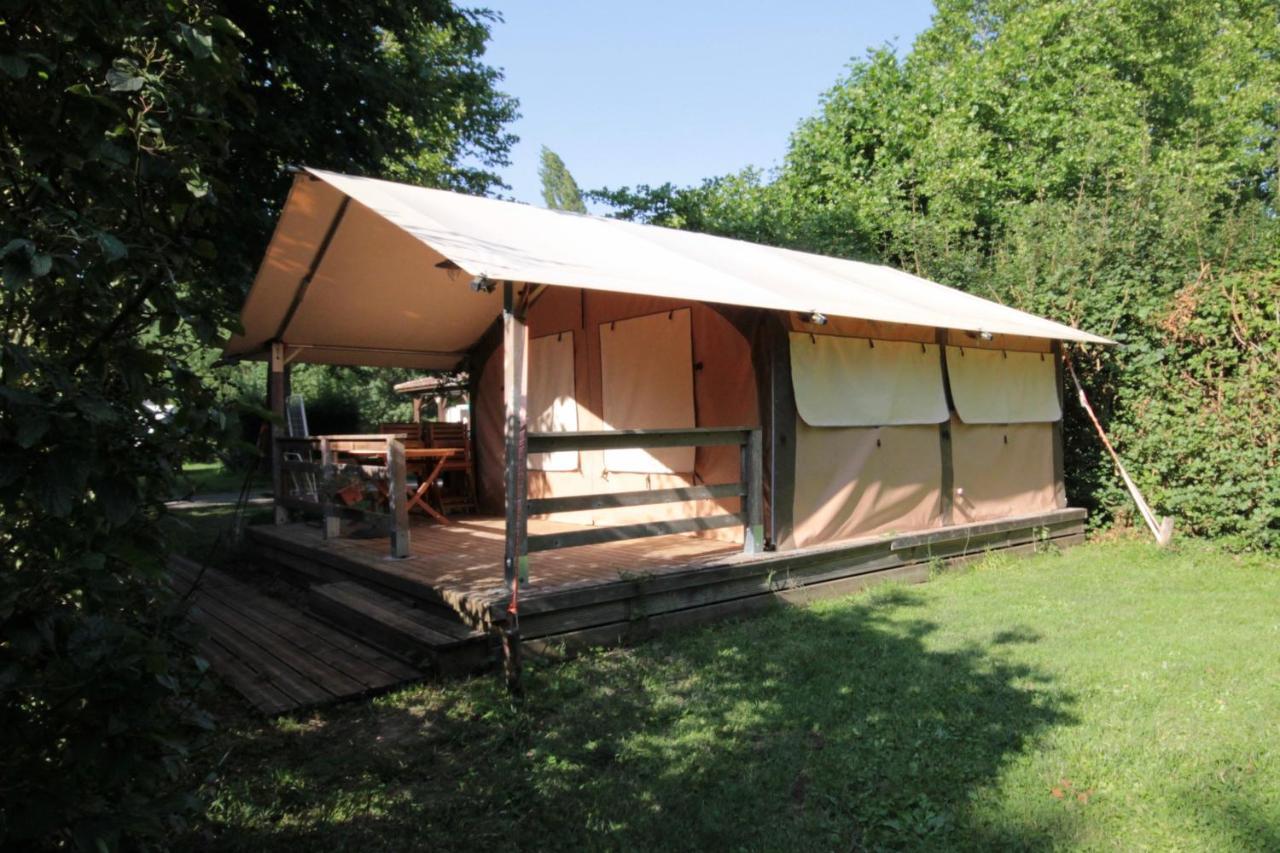 Camping L'Ilot Du Chail Sansais Exteriör bild