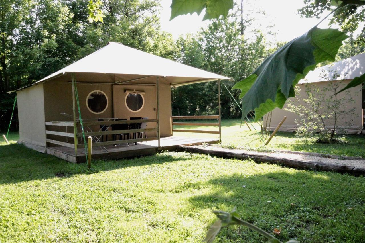 Camping L'Ilot Du Chail Sansais Exteriör bild